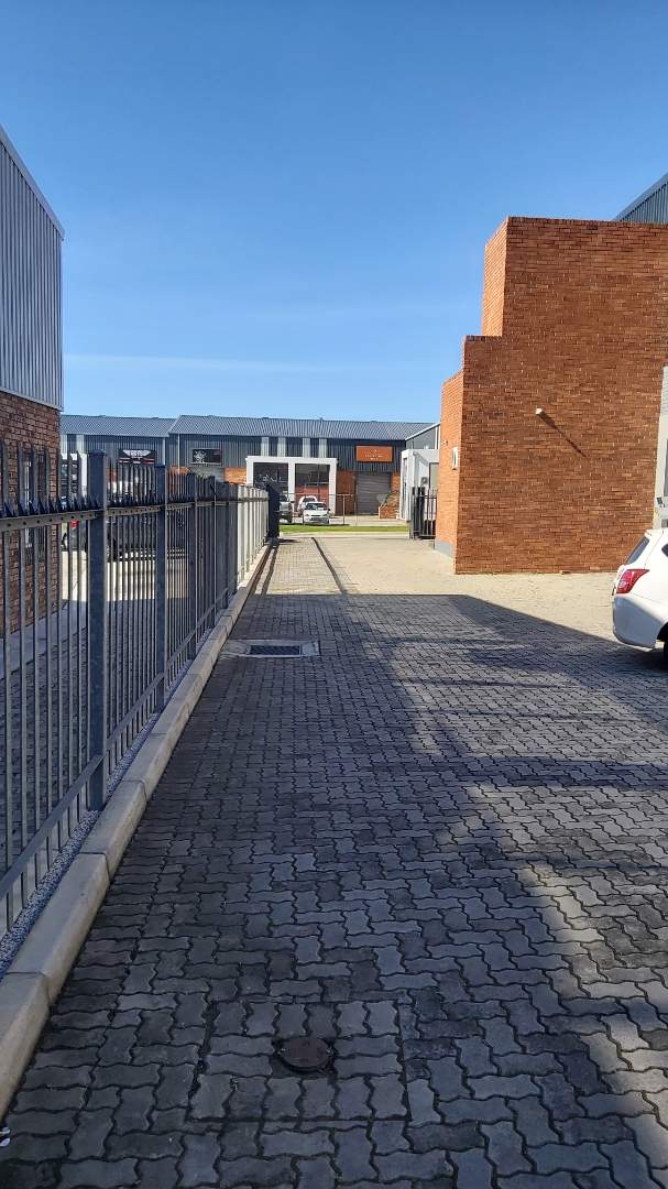 To Let commercial Property for Rent in Fairview Eastern Cape